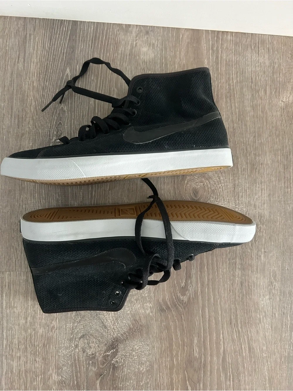 Nike Black high top Sneakers with Gray Faux Fur Lining (never worn)